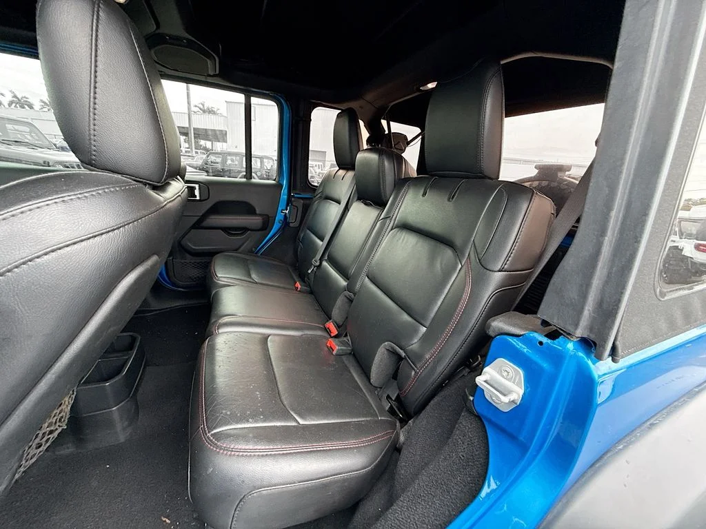 Used 2022 Blue Jeep Unlimited Rubicon image 27