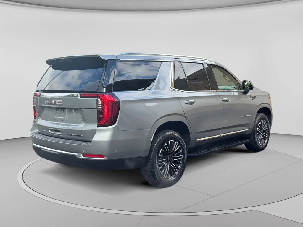 Certified Used 2025 Sterling Metallic GMC Elevation image 5