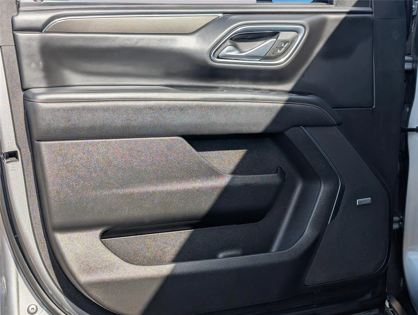 Used 2023 Sterling Metallic GMC AT4 image 9