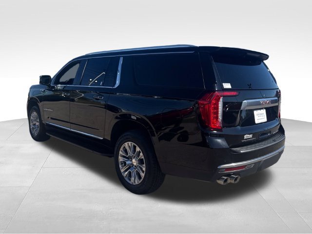Used 2022 ONYX BLACK GMC Denali image 3