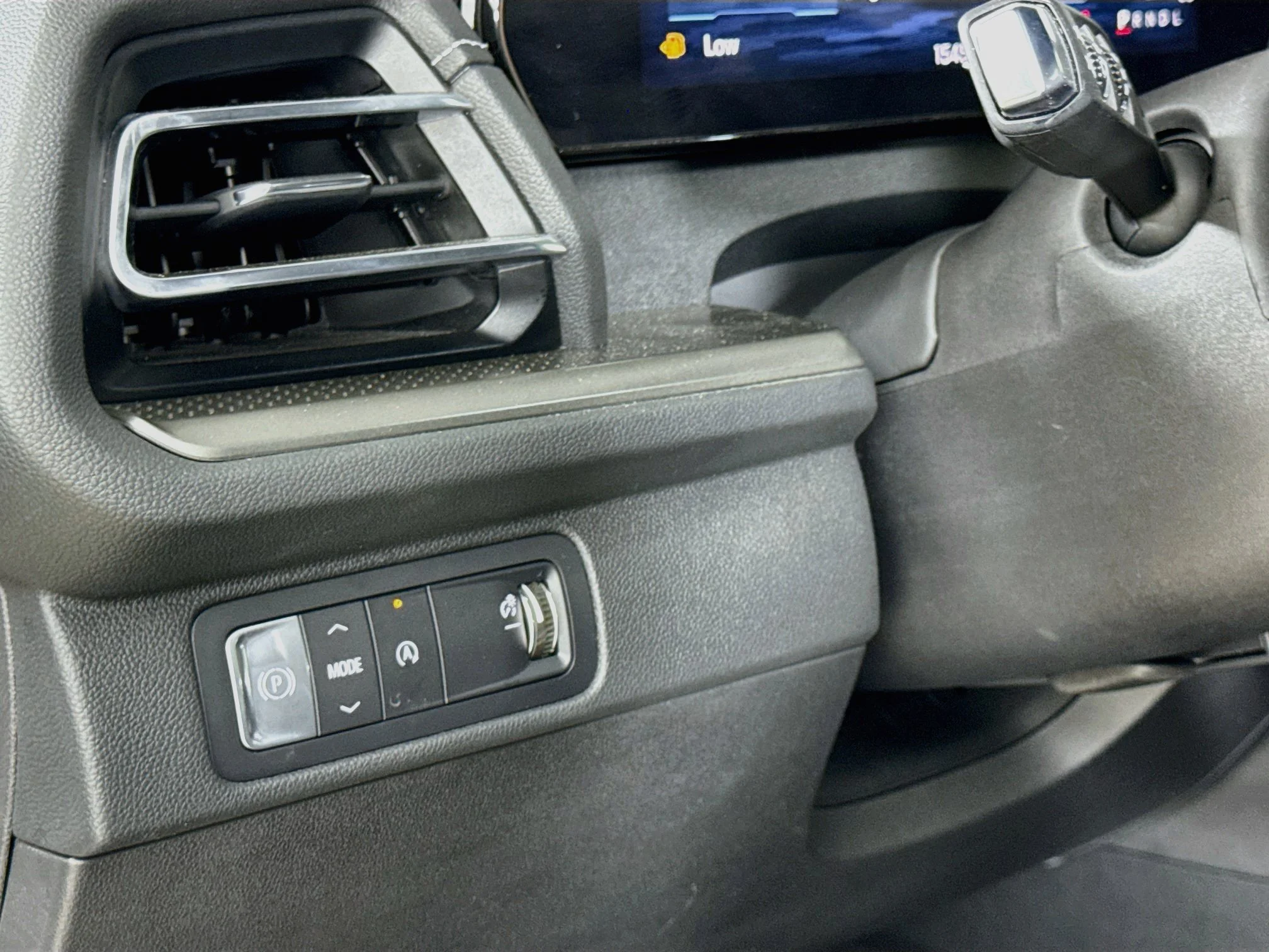 Used 2025 Iridescent Pearl Tricoat Chevrolet LT image 12