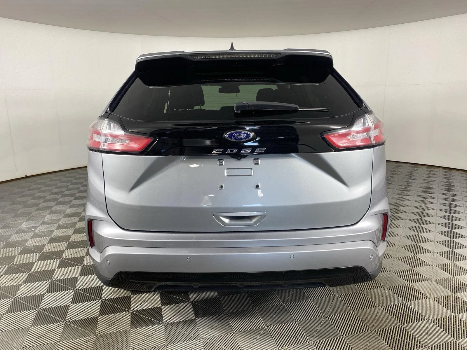 Used 2023 Iconic Silver Ford ST-Line image 16