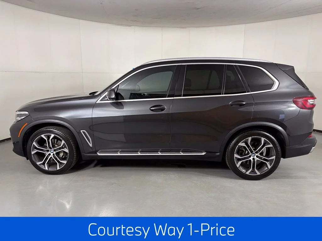 Used 2020 Gray BMW sDrive40i image 7