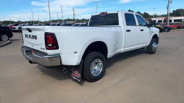 New 2026 Bright White Clear-Coat Exterior Paint RAM Tradesman image 8