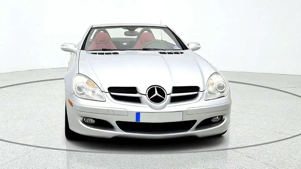 Used 2005 Iridium Silver Metallic Mercedes-Benz SLK350 Roadster 3.5L w/ Driver Adaptive Transmission & Wood Trim image 2