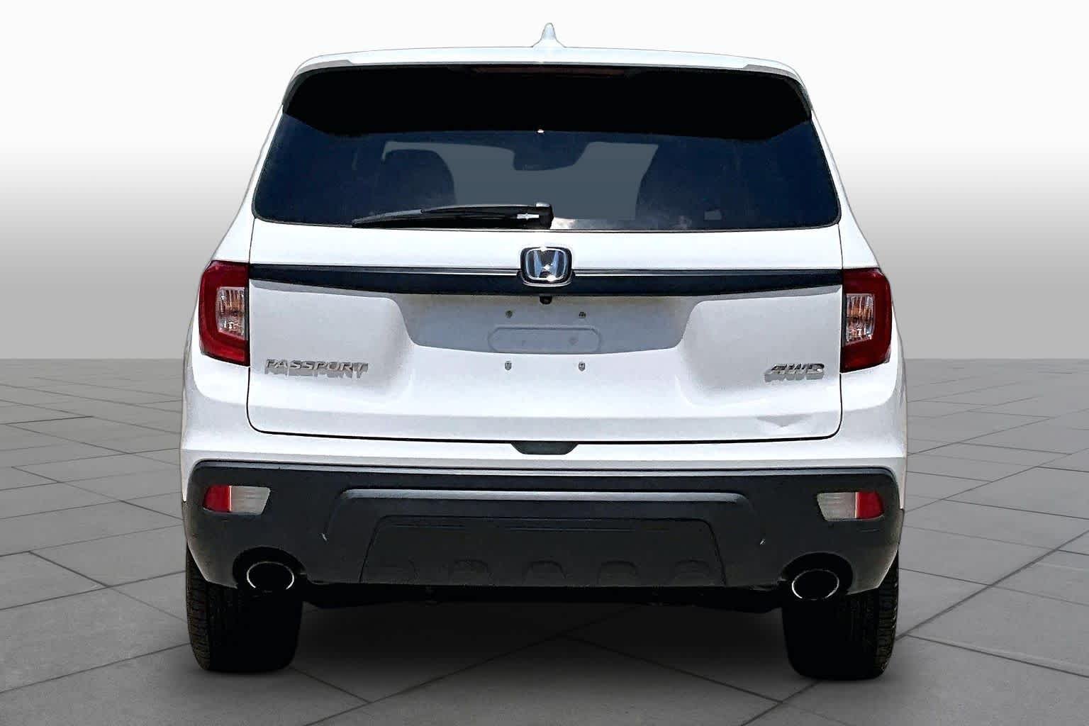Used 2021 Platinum White Pearl Honda EX-L image 5