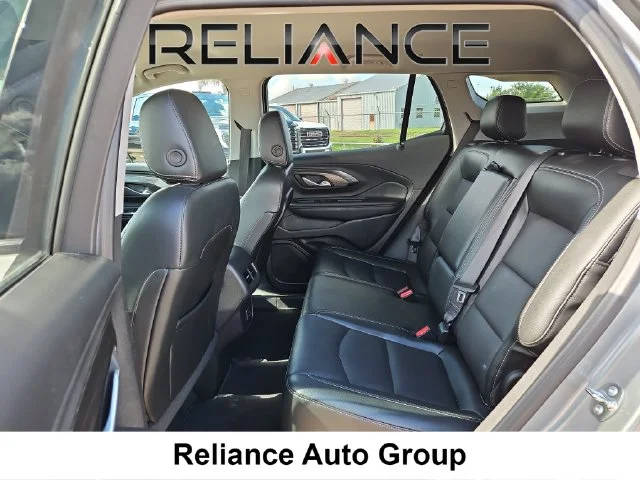 Used 2024 Silver GMC SLT image 11