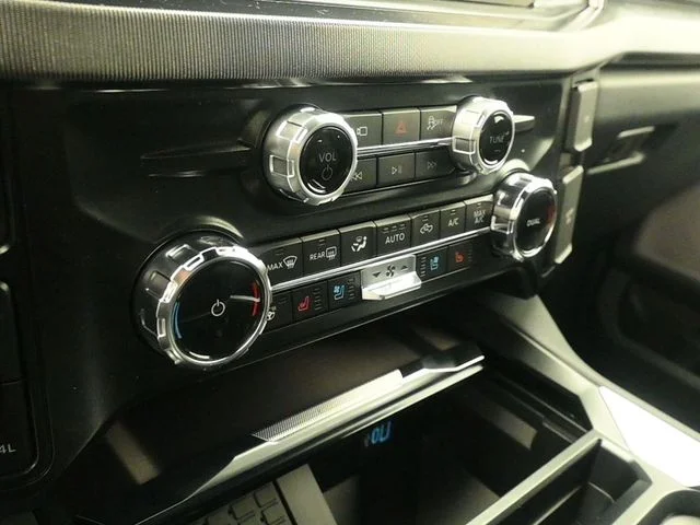 New 2026 Black Ford Platinum image 17