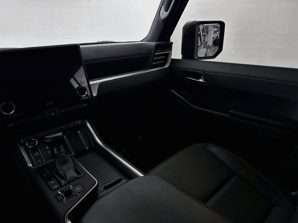 Used 2025 Gray Lexus 550 Premium image 23