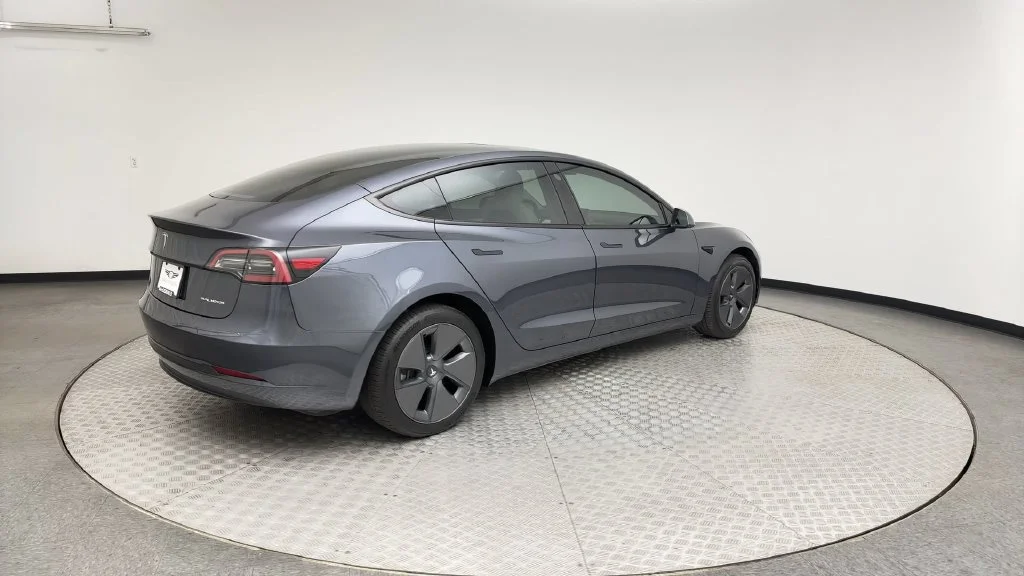 Used 2023 Black Tesla Long Range image 2