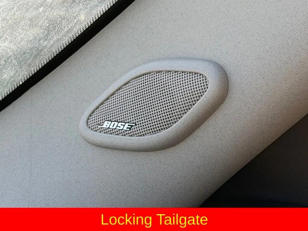 Used 2010 White Chevrolet LTZ image 33