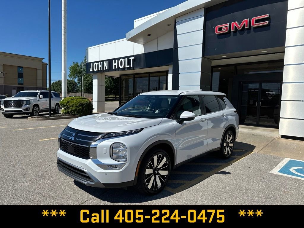 2025 Mitsubishi Outlander SE S-AWC's photo