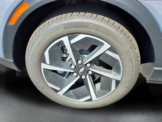 New 2026 Galaxy Gray Metallic Chevrolet LT image 14