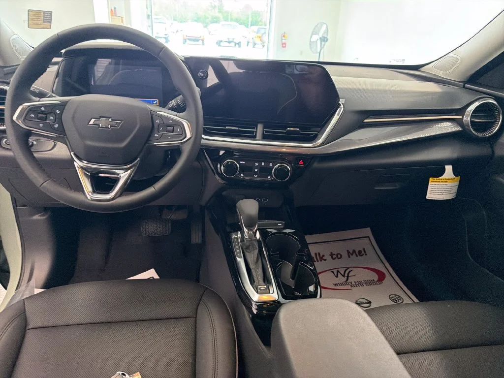 New 2026 Cacti Green Chevrolet ACTIV image 14