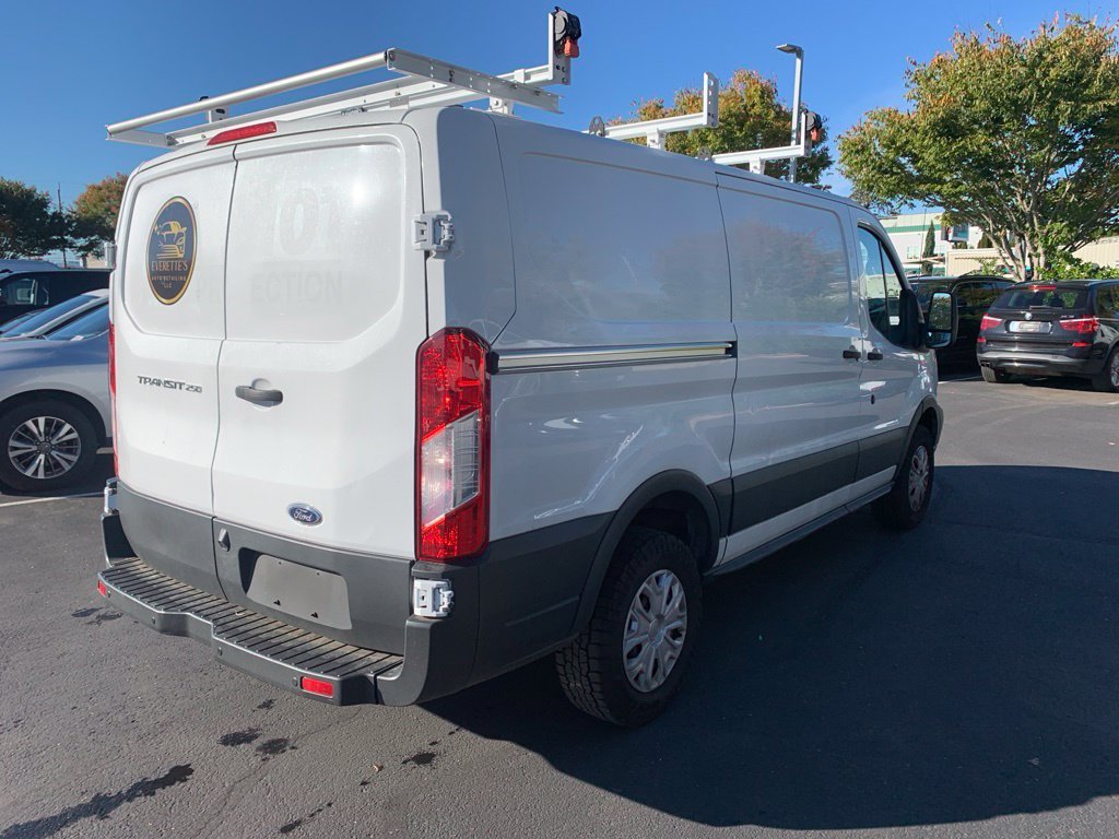 Used 2016 White Ford Base image 3