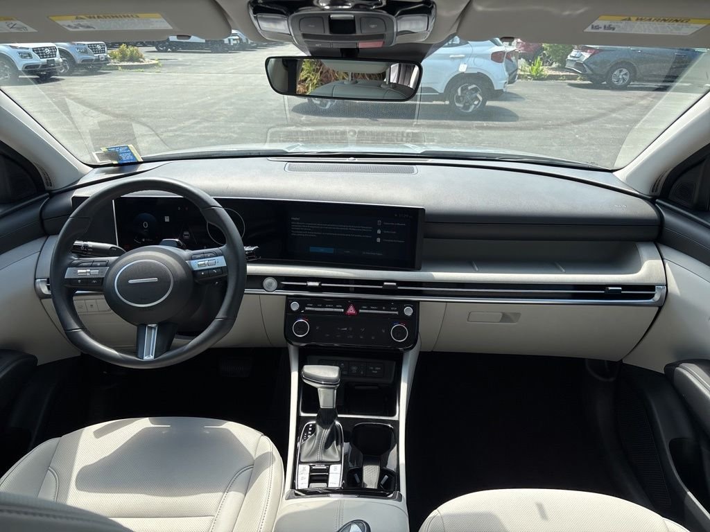Certified Used 2025 Silver Hyundai SEL Convenience image 16
