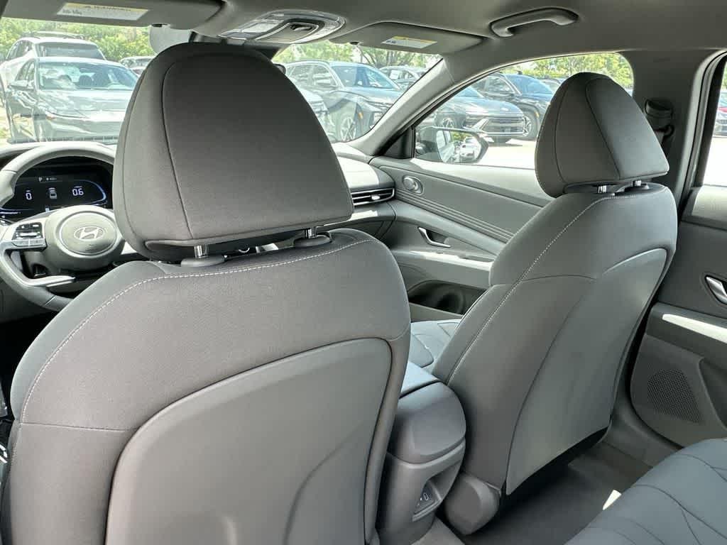 2026 Hyundai Elantra SEL Sport - Photo 25