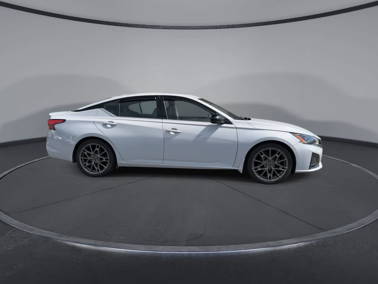 Certified Used 2023 Gray Sky Pearl Nissan 2.0 SR image 9