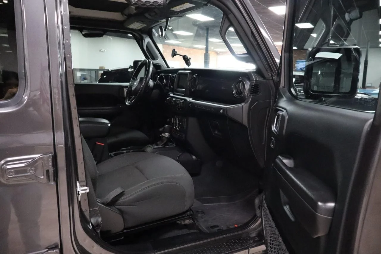 Used 2021 Granite Crystal Metallic Clear Coat Jeep Sport Altitude image 35