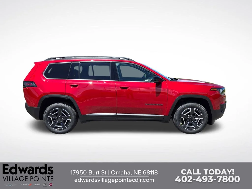 New 2026 Red Hot Pearl-Coat Exterior Paint Jeep Limited image 2