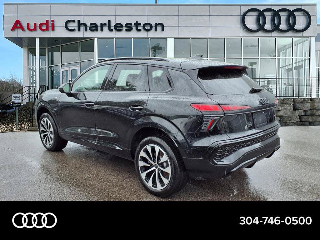 New 2026 Mythos Black Metallic Audi S line image 5