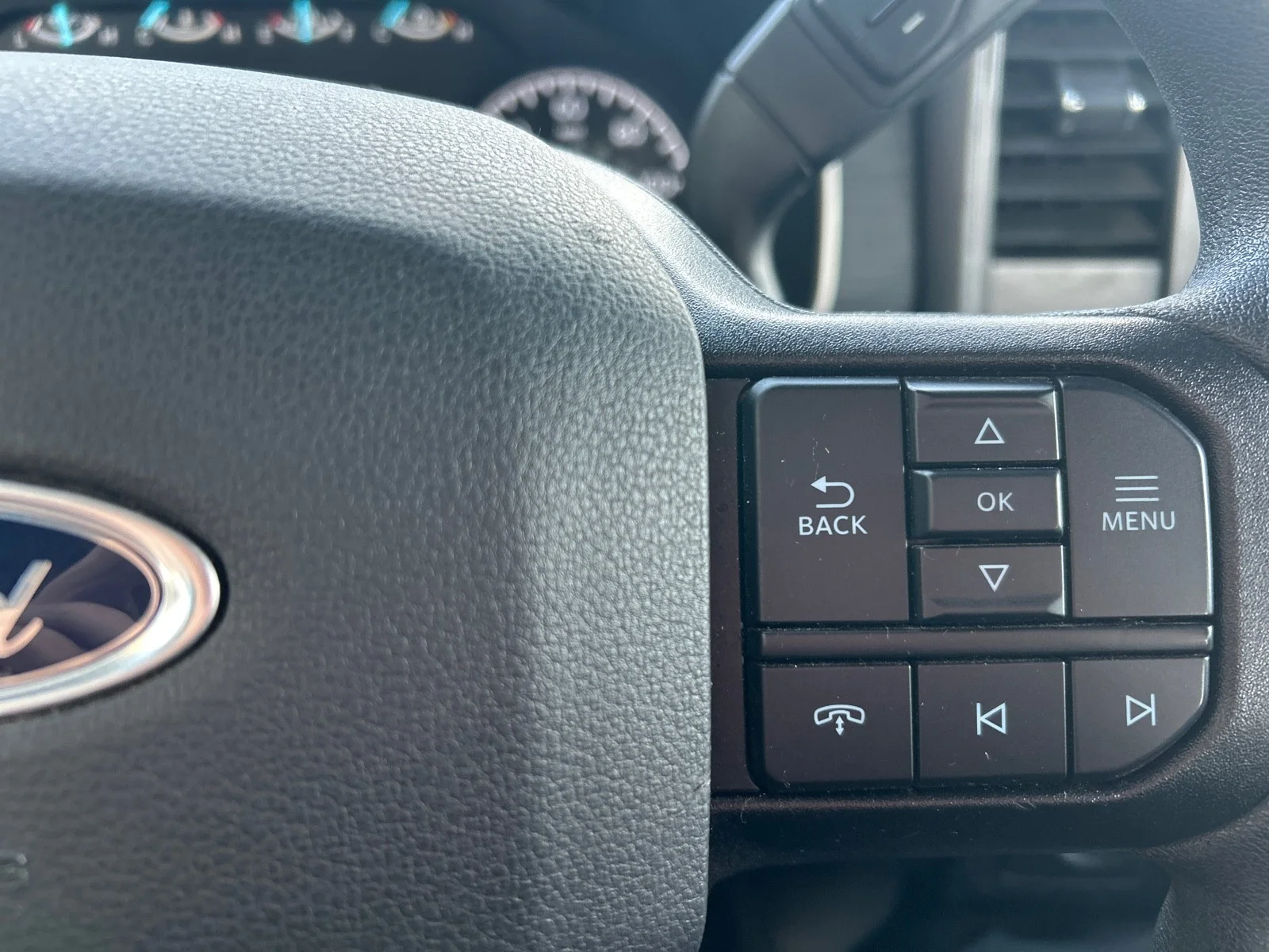 Used 2022 Black Ford XL image 16
