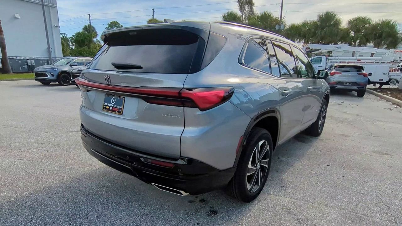2026 Buick Enclave Sport Touring - Photo 8