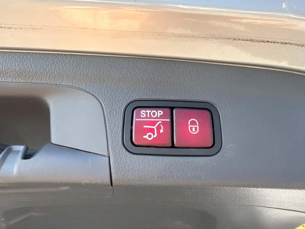 Used 2020 Silver Mercedes-Benz GLE 350 image 29