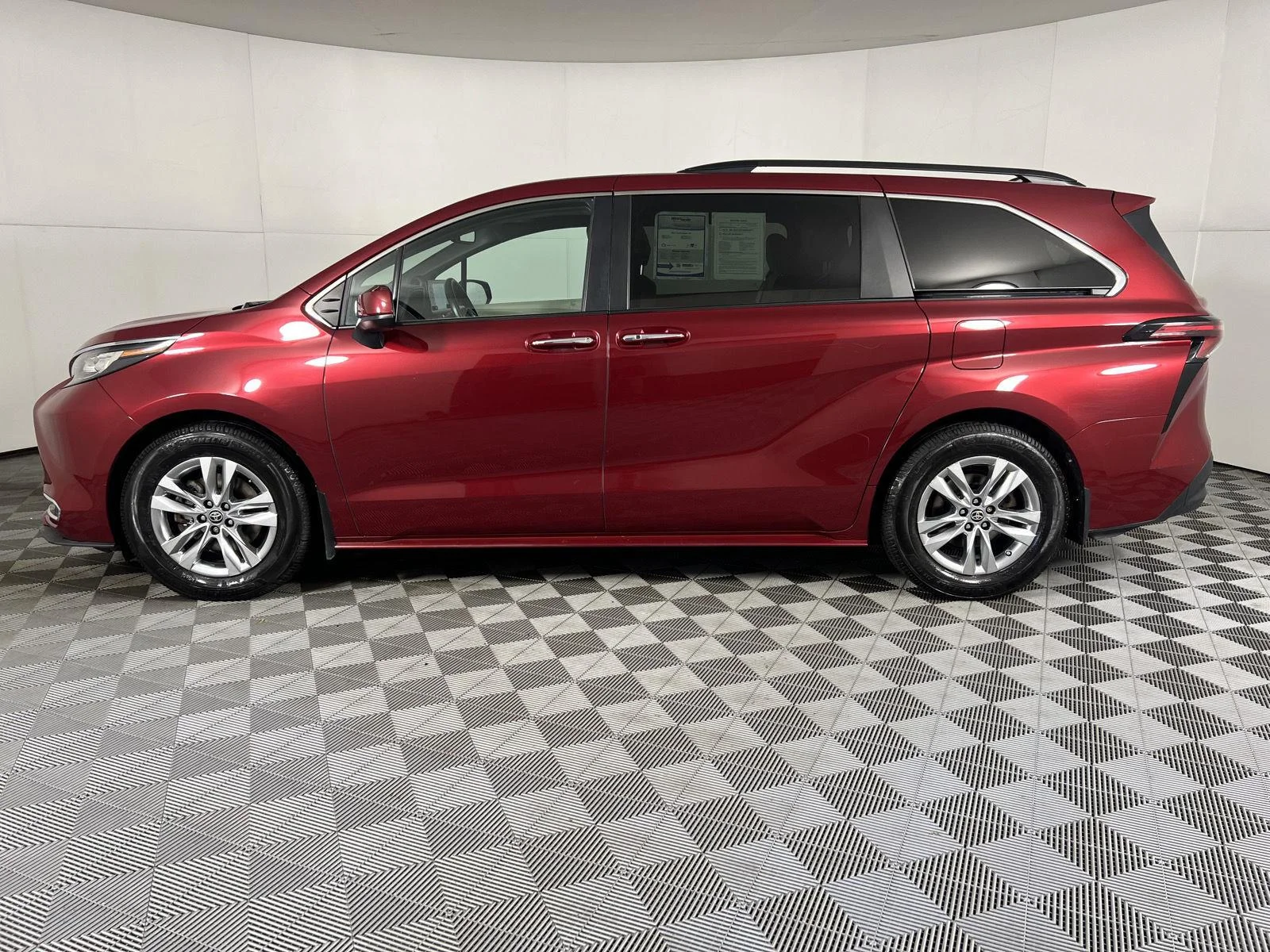 Used 2023 Ruby Flare Pearl Toyota XLE image 7