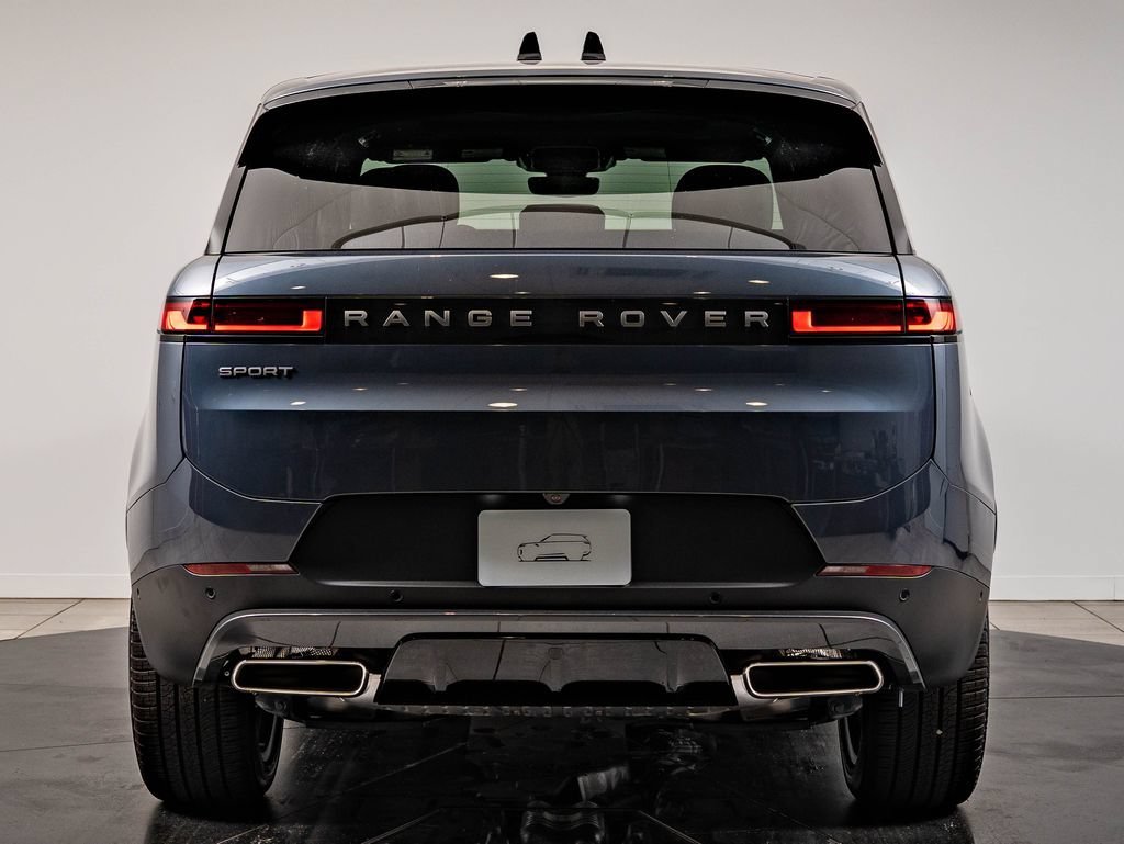 New 2026 Varesine Blue Land Rover SE image 7