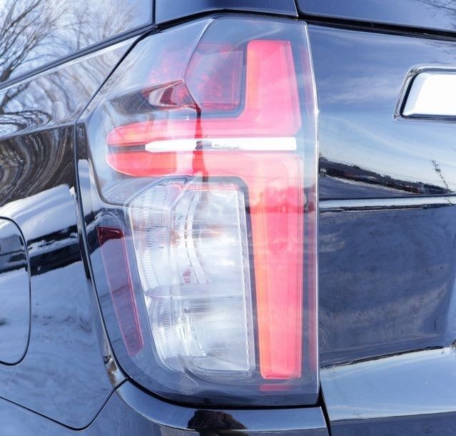 Used 2022 Black Chevrolet LS image 33