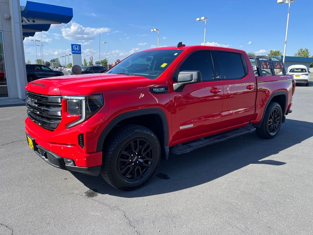 2023 GMC Sierra 4WD Crew Cab Short Box Elevation's photo