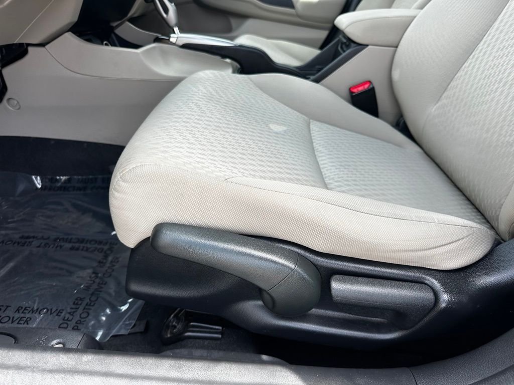 Used 2015 Crimson Pearl Honda LX image 21