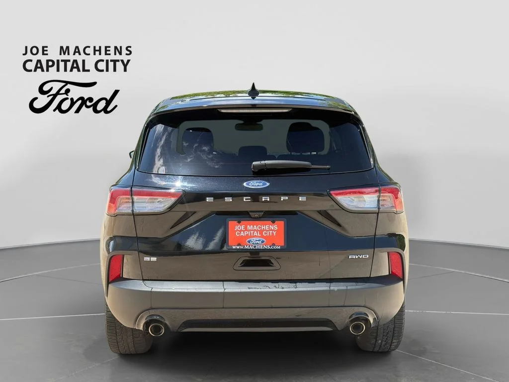 Used 2022 Agate Black Metallic Ford SE image 6