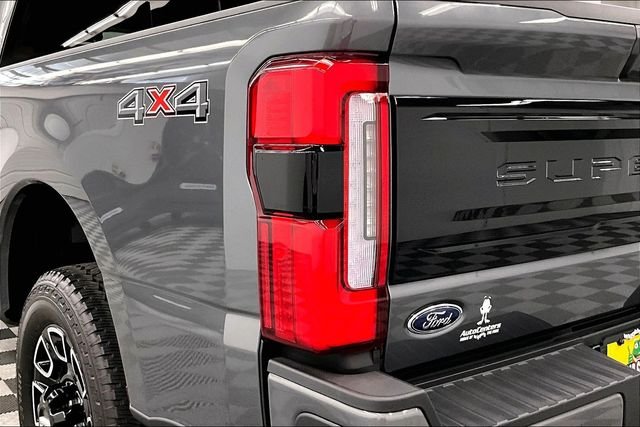 2026 Ford F-250 Super Duty Platinum - Photo 38