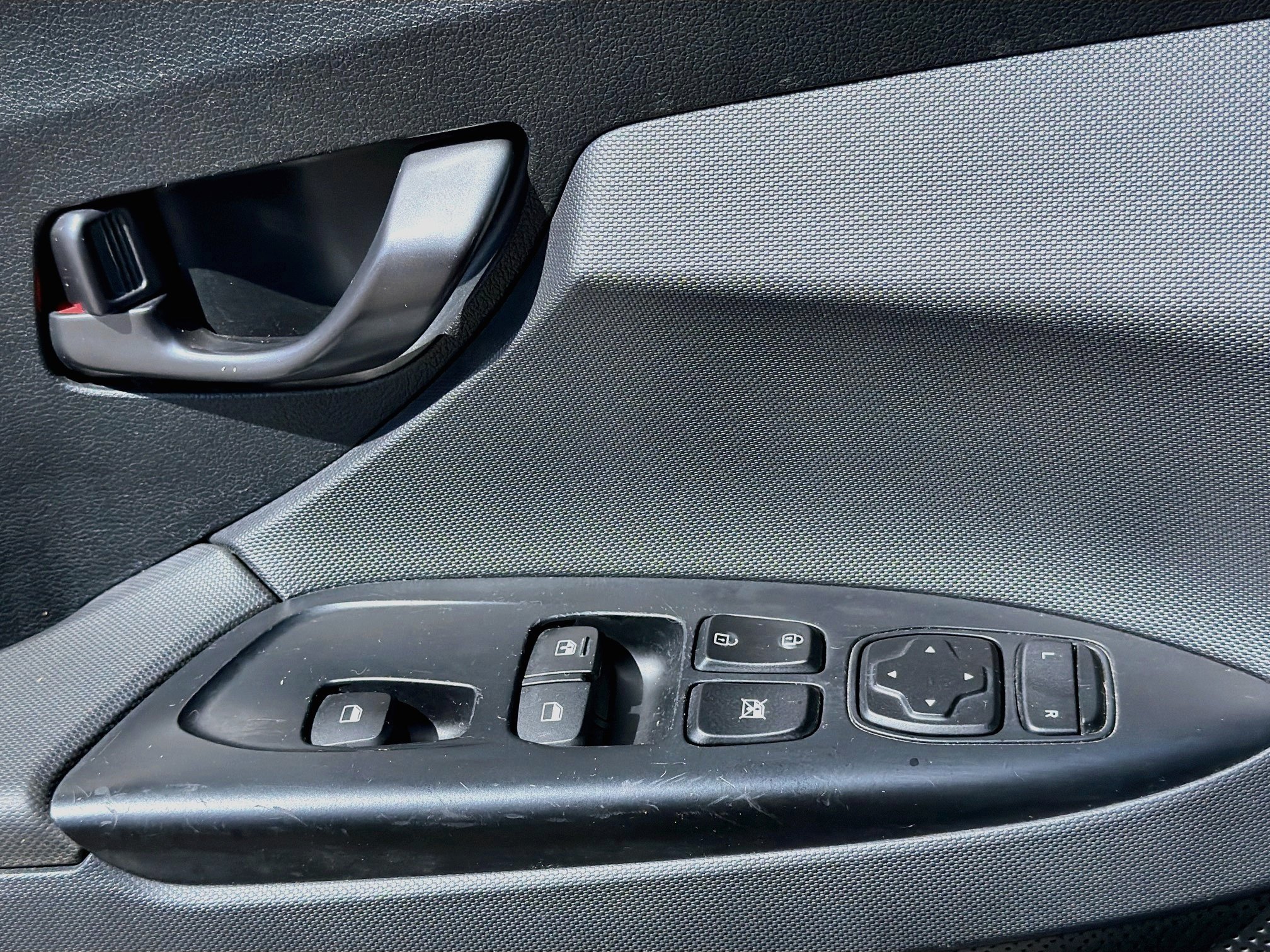 Used 2019 Thunder Gray w/Black Roof Hyundai Turbo Ultimate image 19