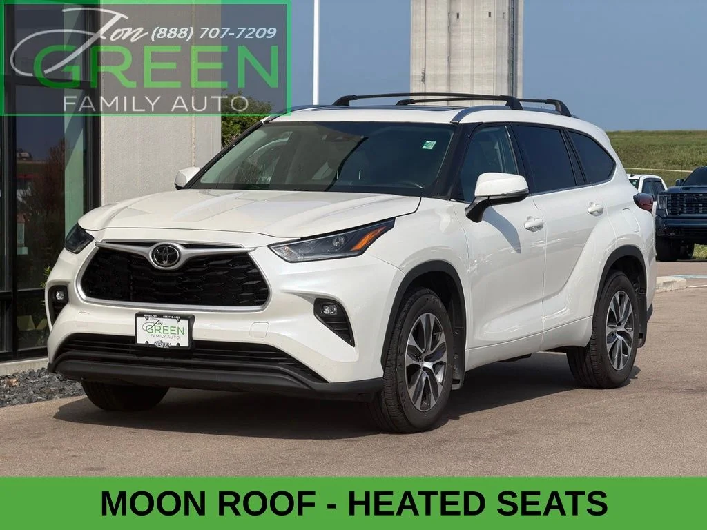 Used 2021 White Toyota XLE image 1