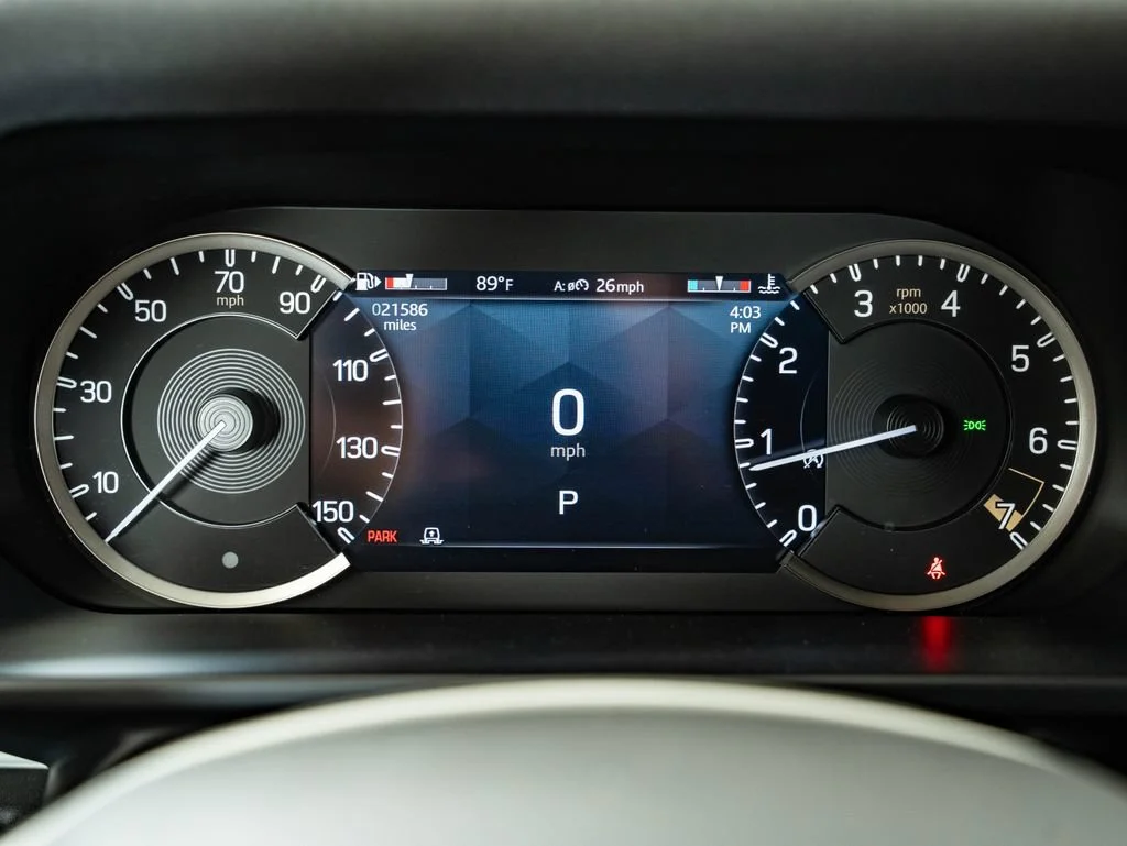 Used 2023 Black Land Rover S image 29
