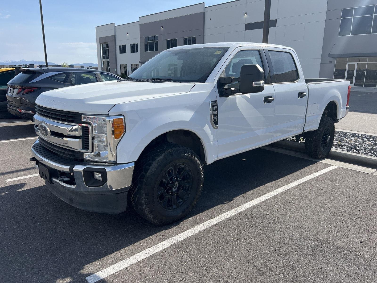 2017 Ford F-250 XLT 4x4 Crew Cab 8' Box's photo