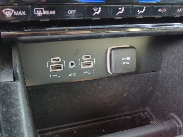 Used 2023 White Jeep Limited image 21