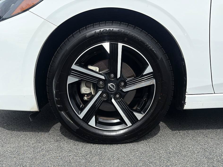 Used 2025 Fresh Powder Nissan SV image 9