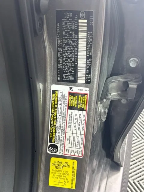 Used 2023  Toyota Hybrid LE image 19