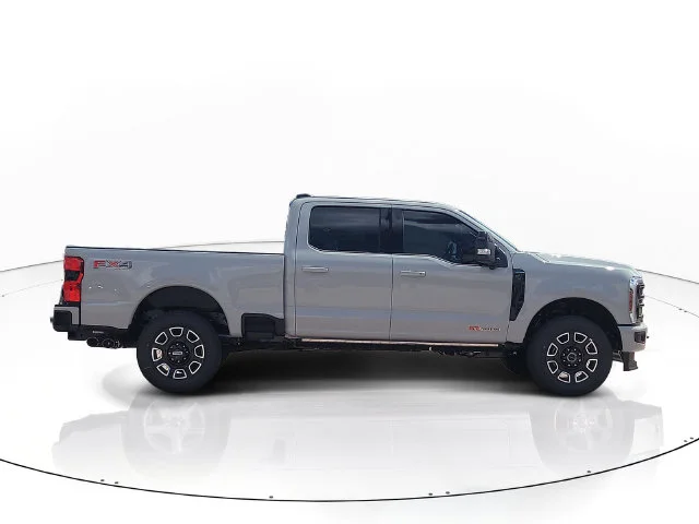 New 2026 Avalanche Ford Platinum image 4
