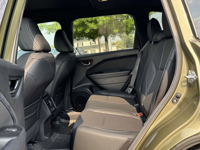 New 2026 AUTUMN GREEN METALLIC Subaru Limited Hybrid image 9