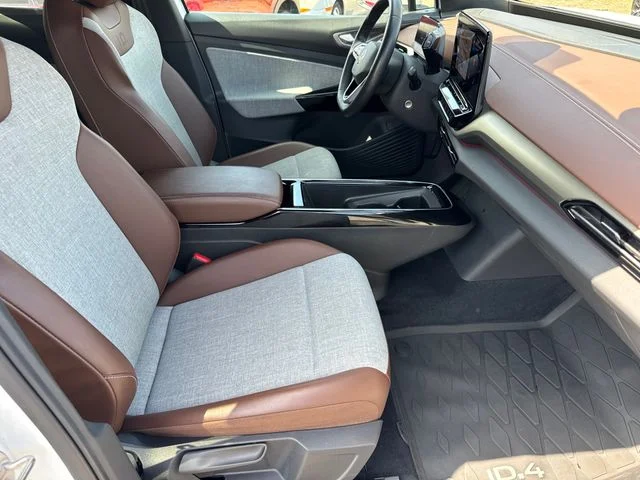 Certified Used 2023 Pure White Volkswagen Pro image 23