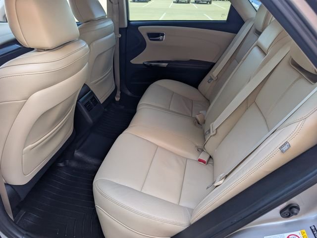 Used 2017  Toyota XLE image 25