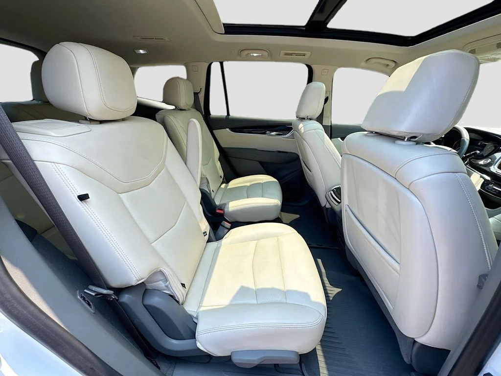 Used 2024 White Cadillac Premium Luxury image 31