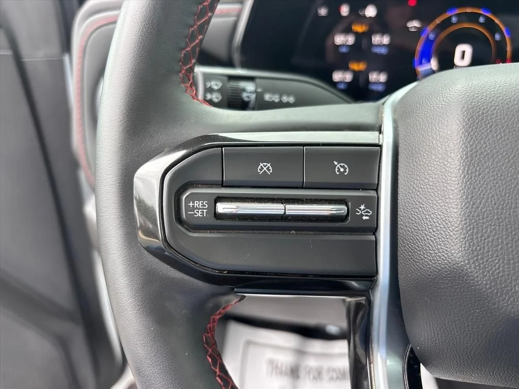 Used 2025 White Chevrolet Z71 image 30