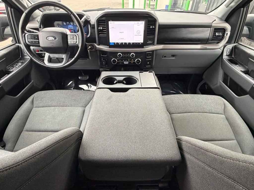 Used 2025 Gray Ford XLT image 12