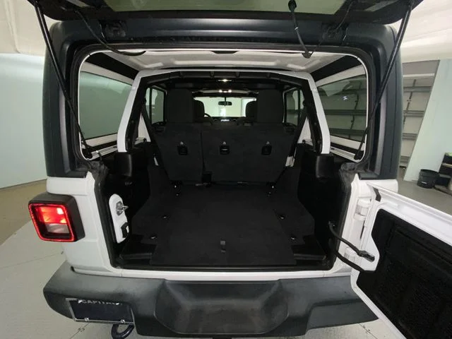 Used 2020 White Jeep Unlimited Sport S image 22
